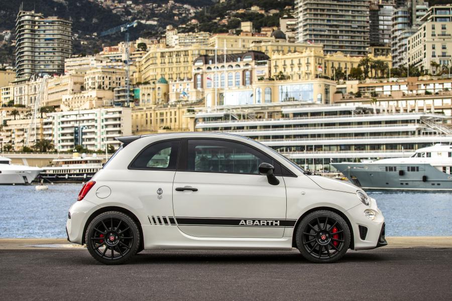  Abarth 595 Competizione 70esimo Anniversario (312) 2019 года  (фото 14 из 24)
